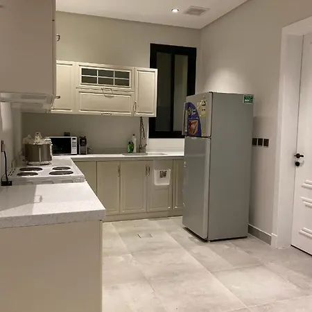 شقه اسس 13 عائليه متكامله Apartment Riyadh Exterior photo