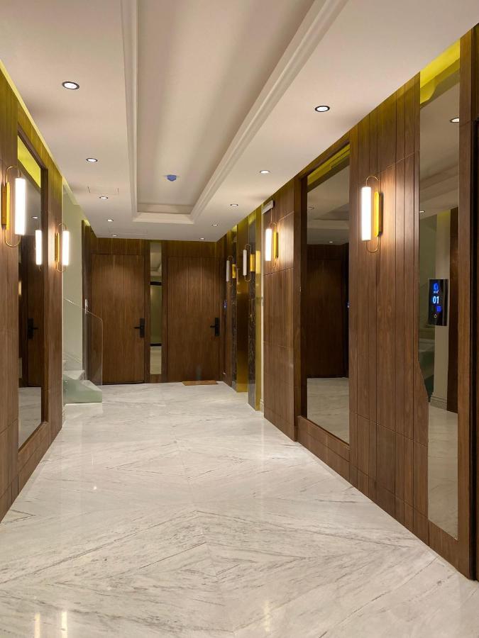شقه اسس 13 عائليه متكامله Apartment Riyadh